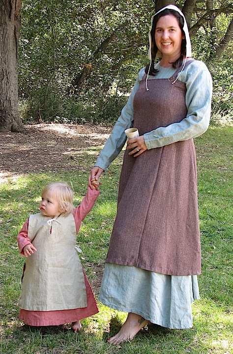 Gown, Viking apron (Hangeroc), Wool-look fabric